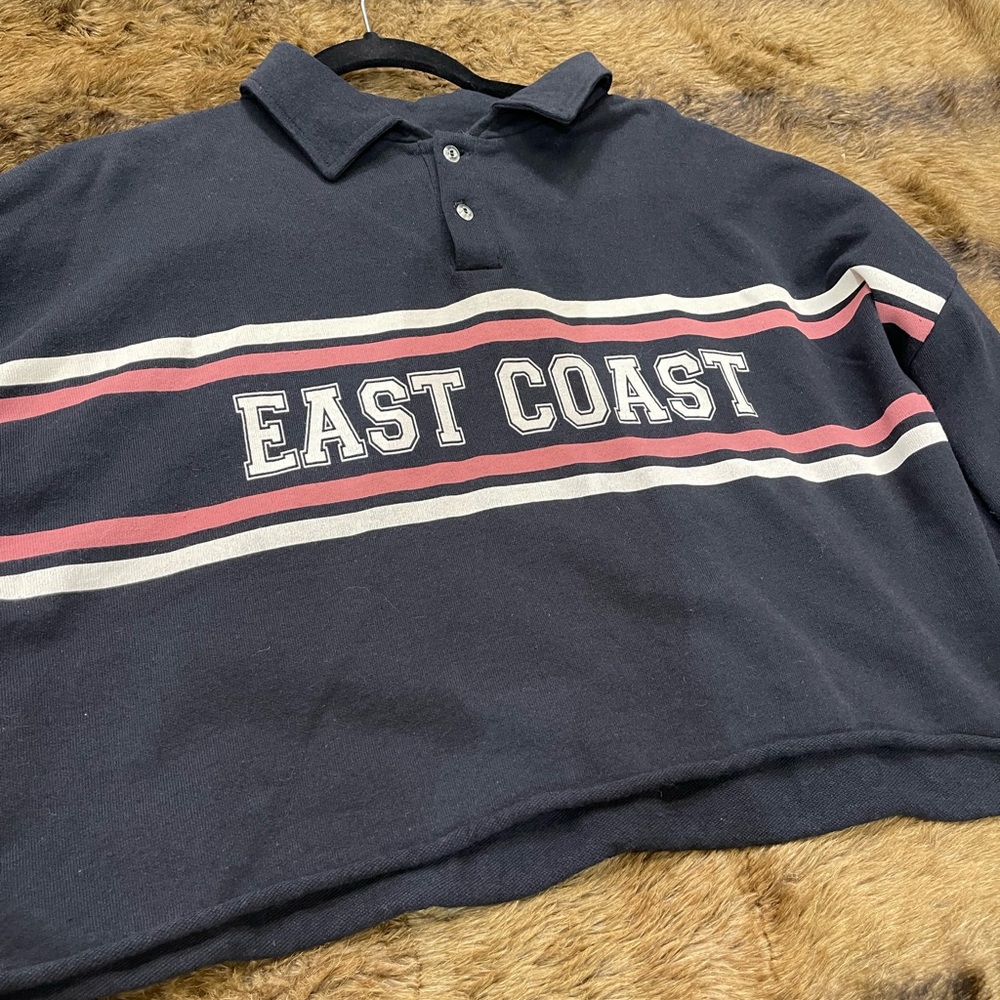Black Fashion Nova East Coast Crop pull - over - Picture 3 of 7